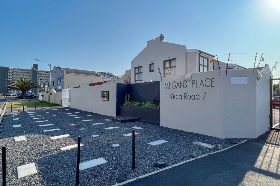 To Let 2 Bedroom Property for Rent in Bloubergrant Western Cape